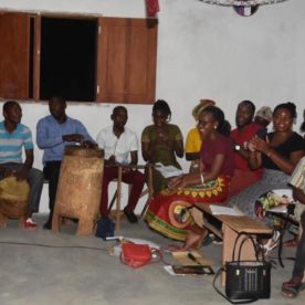 The sacrament of Confirmation being celebrated in the community of Our Lady of Fatima, Meluco, on the MSC Mozambique Mission. (Images via @peduardopaixaomsc on Facebook.)