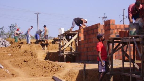 The MSC Pró-Moradia Housing Project aims to give low-income families access to safe, secure, and comfortable housing in Muriaé, Minas Gerais, a region of Rio de Janeiro that is significantly affected by poverty, and has been all the more so following the global pandemic.