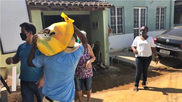 The MSC São Paulo Social Work Project provides food, medication, and cleaning products to families in in the city of Muriaé, in Minas Gerais, Brazil, who are struggling as a result of the coronavirus pandemic.