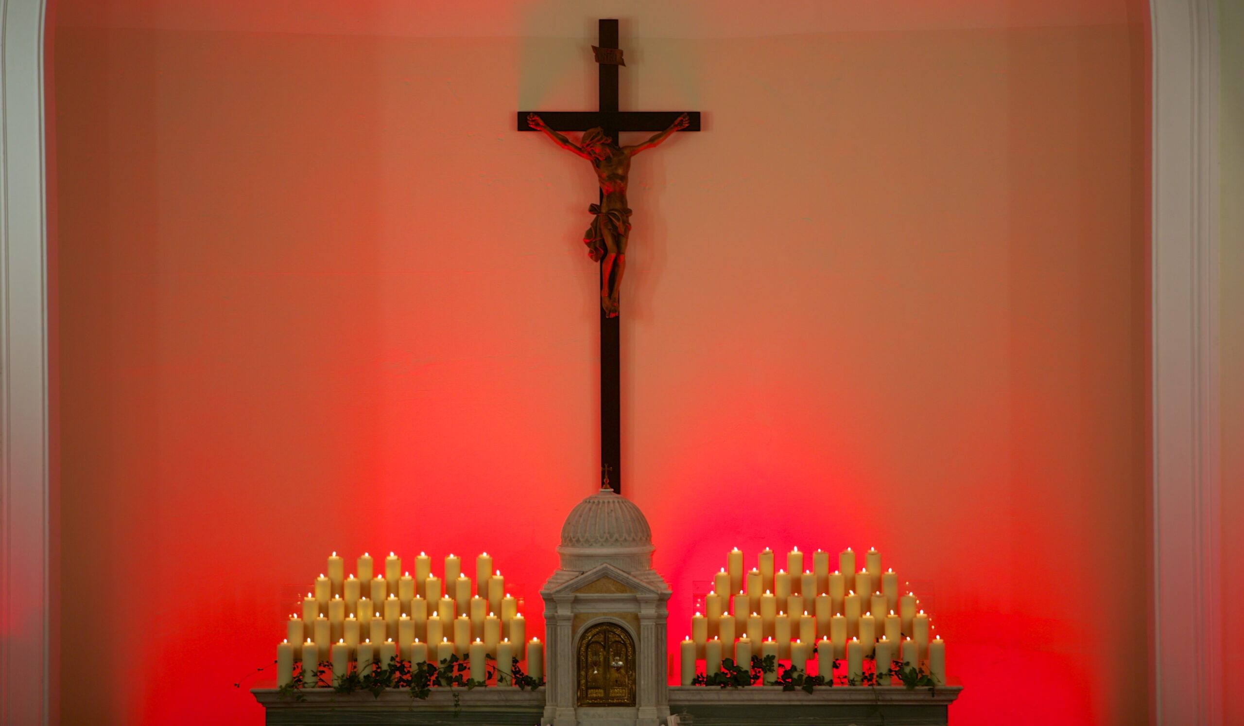 The Missionaries of the Sacred Heart present our Light Up a Memory Mass 2021