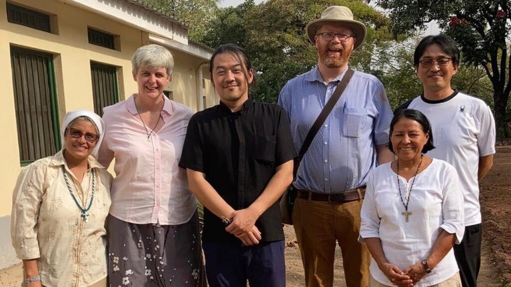 Fr Alan Neville and Sr Orla Treacy with some of the Egyptian, Korean, and Peruvian missionary community working in the Diocese of Rumbek.
