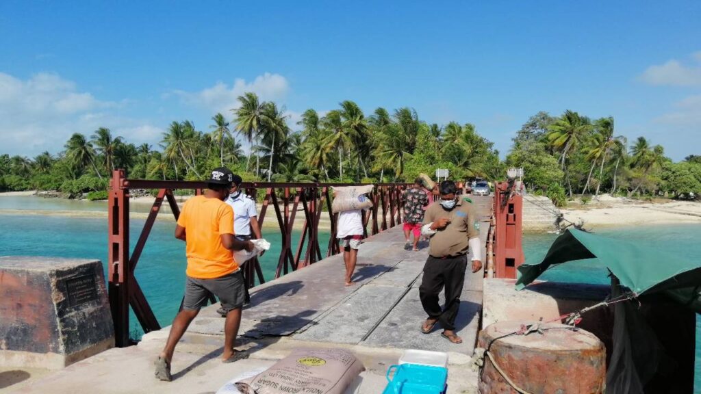 MSC COVID-19 relief outreach in Kiribati. (Images courtesy of Fr Martin Everi MSC, via @mscprovinceofthepacificislands on Facebook.)