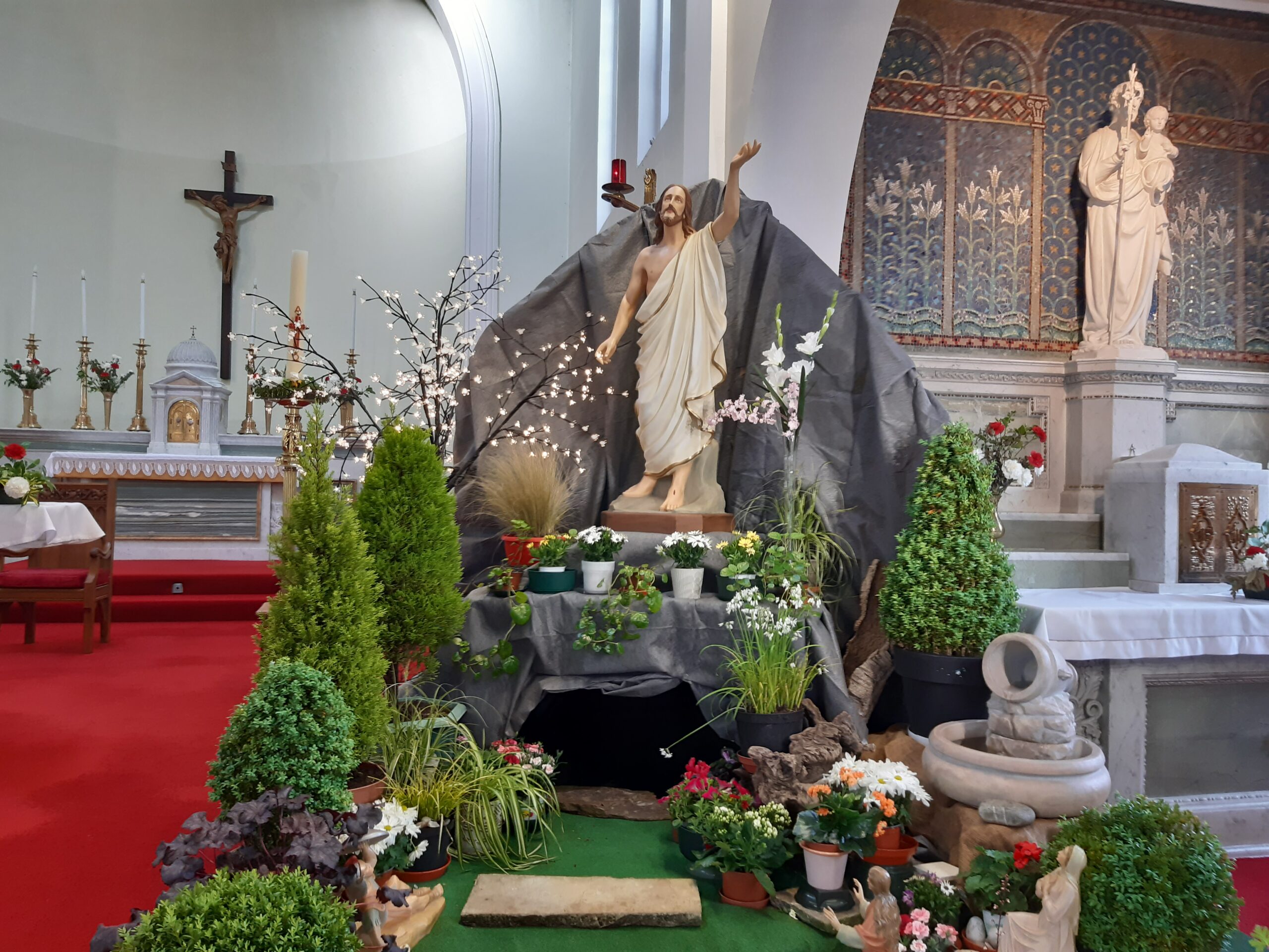 “We dare to hope”: Celebrating Easter 2022