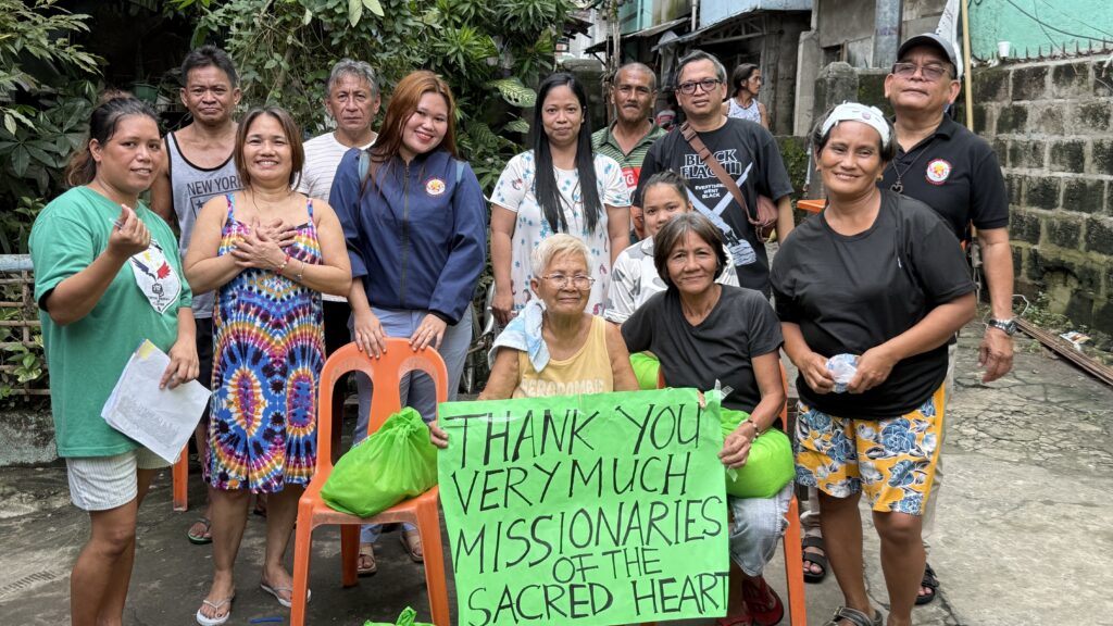 In August and September 2025, 492 families received emergency aid from the MSC Mission Office in the Philippines, in the wake of fires, floods, and Typhoon Crising. (Image: Fr Edwin Borlasa MSC)
