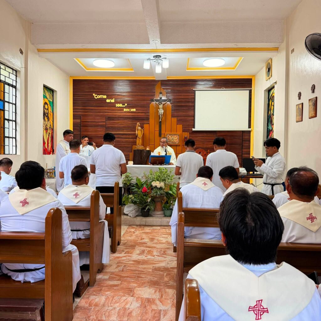 Welcoming four new postulants to the MSC Philippines Province (Image via Facebook @mscphilippines)