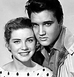 Alternative Oscar Fashion